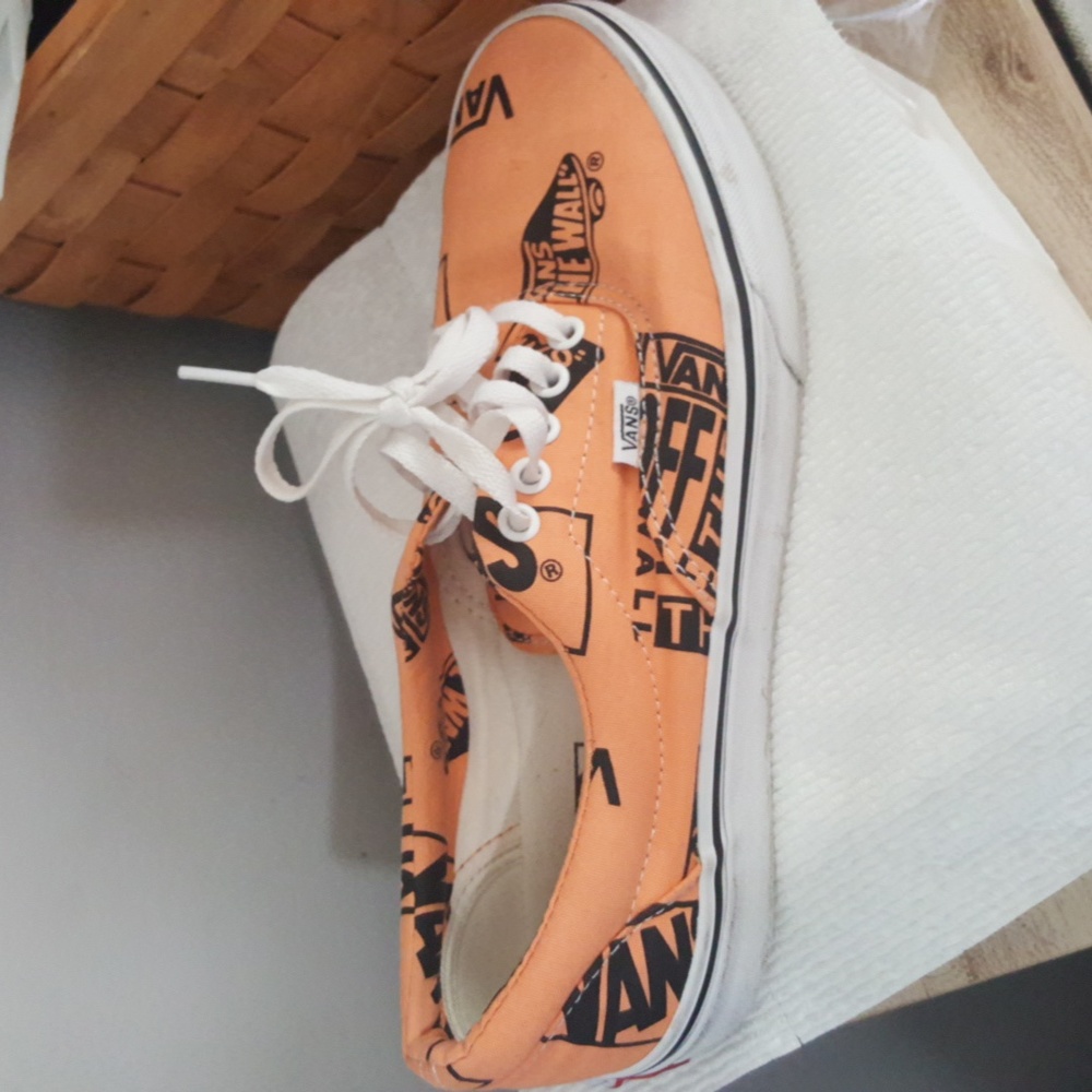 Vintage Vans Off the Wall era orange sneakers uniex